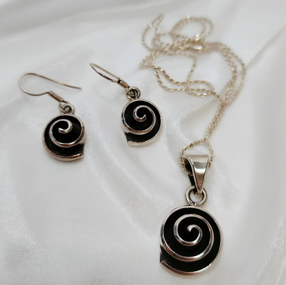 Vintage Mexico Sterling Silver Modernist Spiral Pendant Necklace Earring Set 20" - Picture 14 of 15